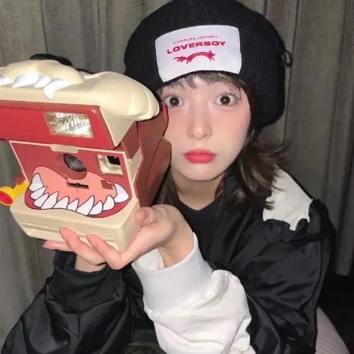 穿着旗袍的女孩